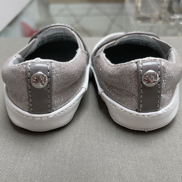 Stuart Weitzman infant girl shoes - Picture 2 of 3